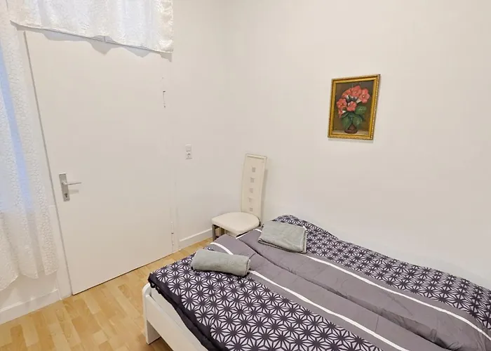 Homestay Cozy In Lugner Area Vienna