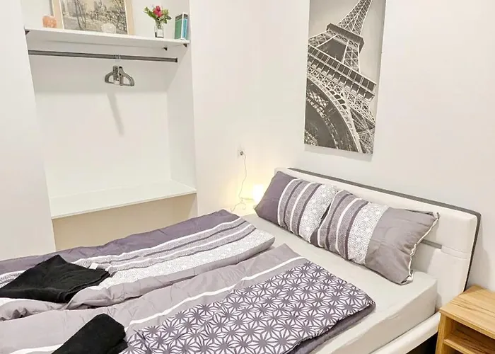 Cozy In Lugner Area Homestay Vienna